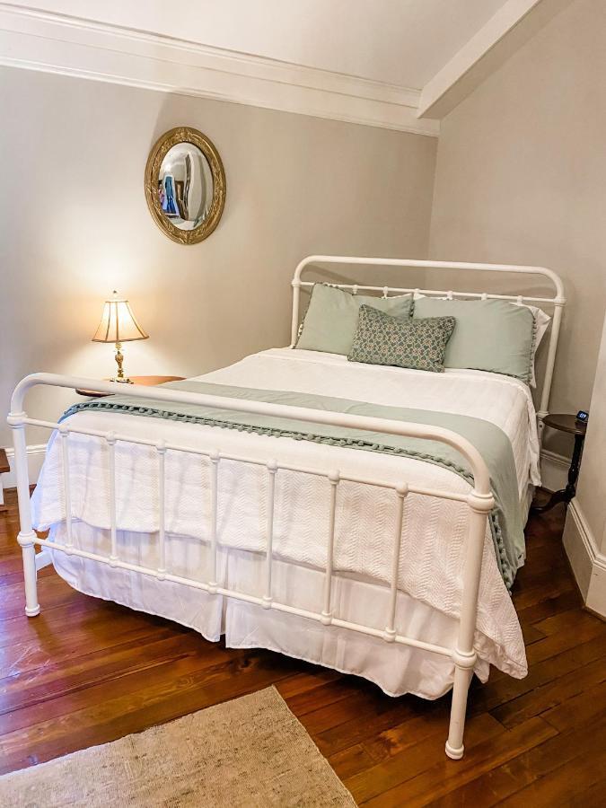 Inn The Twelve Oaks 4*